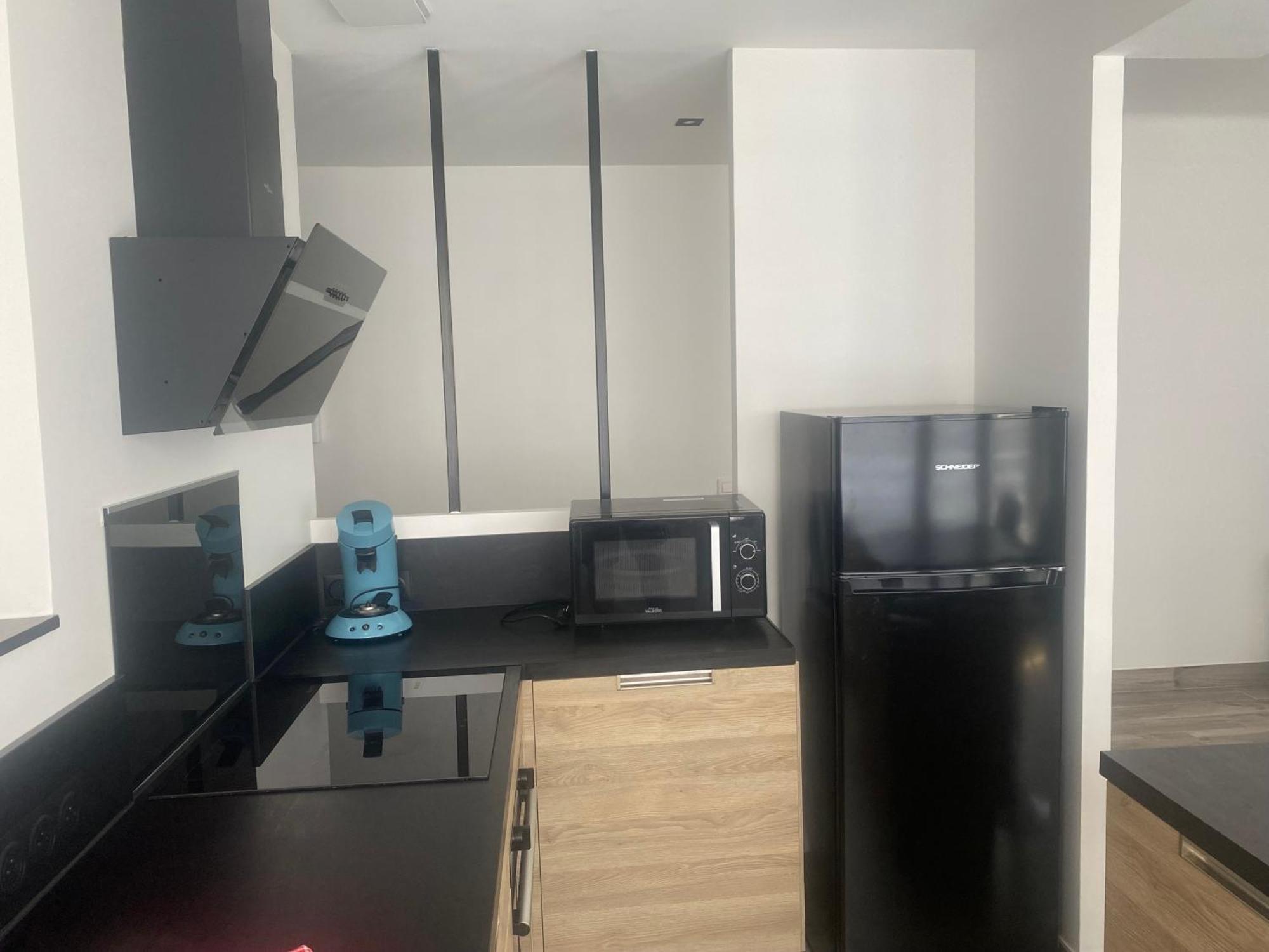T2 Centre-ville, Tout Equipe, 1 Chambre, 1 A 5 Pers, Climatisation, Balcons, Parking *